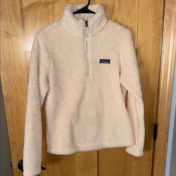 Patagonia Women's Cream Fleece Jacket - Picture 1 of 3